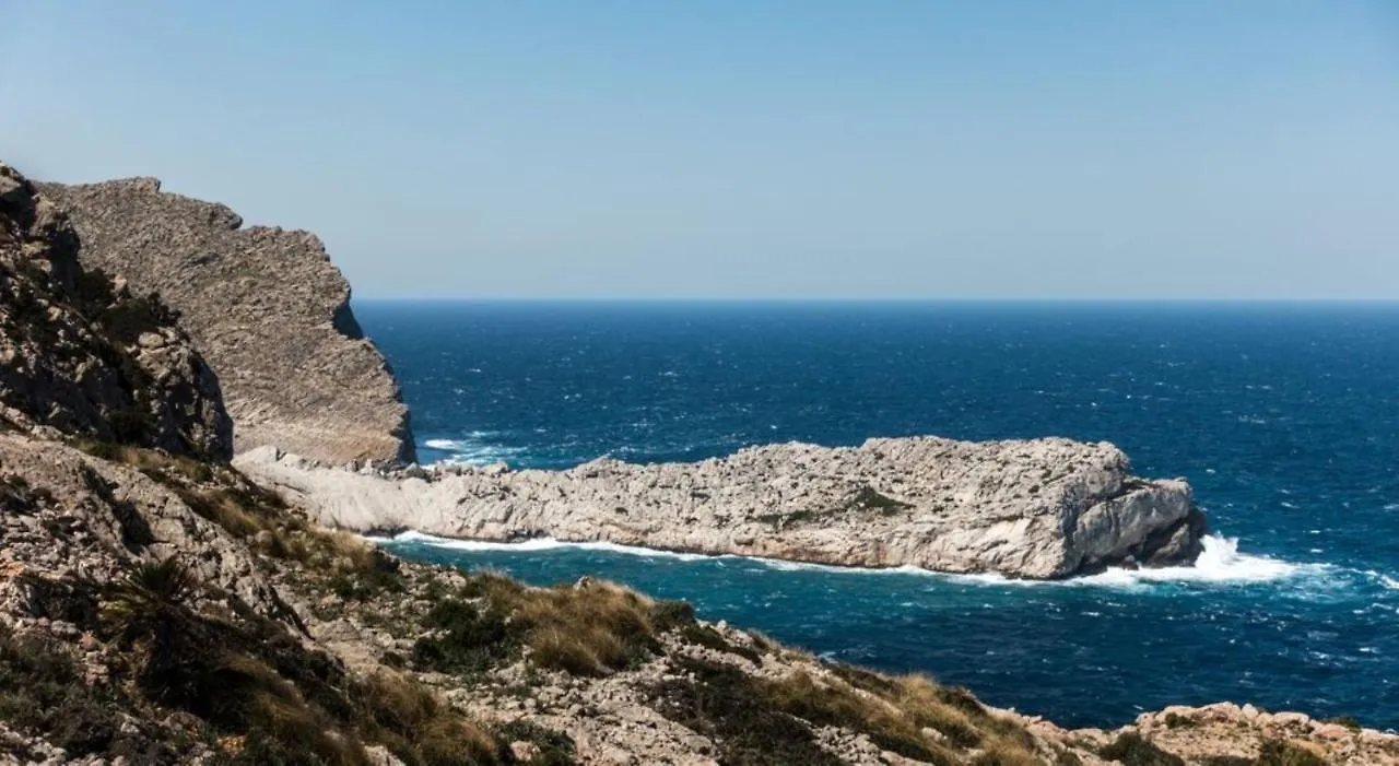Can Botana 3 Cala de Sant Vicenc Apart Otel